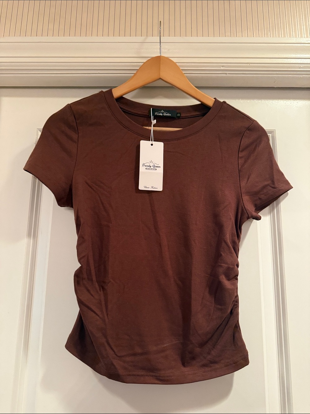 Trendy Queen Short Sleeve Crewneck Tee — Chocolate Brown